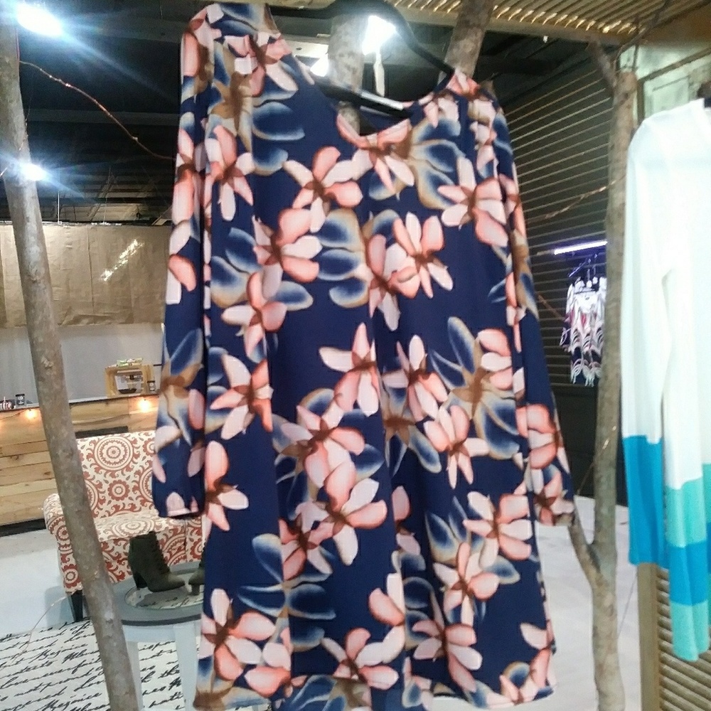 Dress with Peach colored flowers